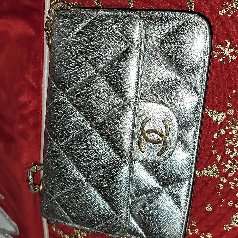Chanel vintage purse